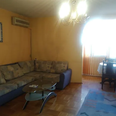 Apartment Yoana Burgas