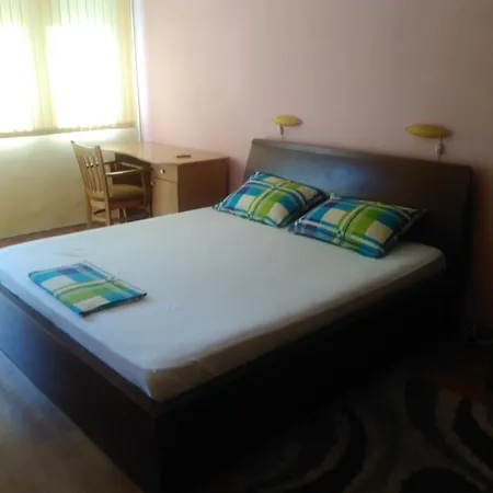 Yoana Apartman *